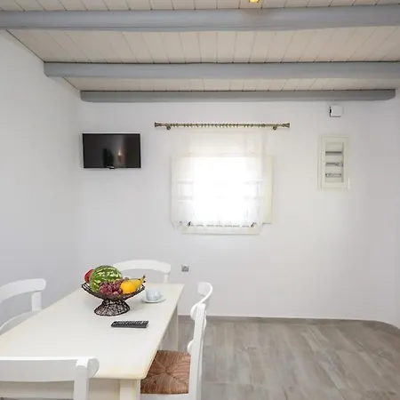 My Naxos Ii * Naxos City