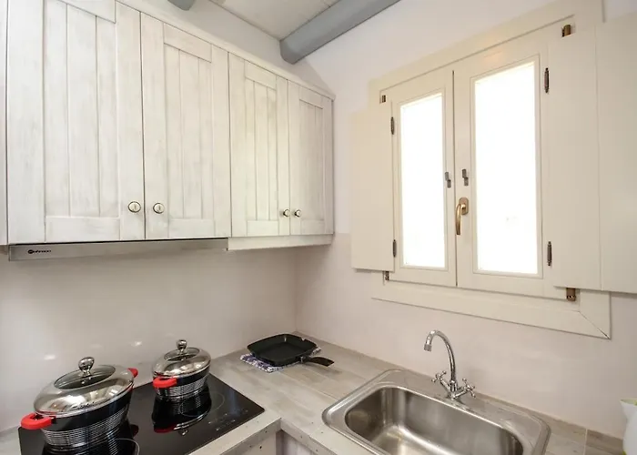 My Naxos Ii * Naxos City